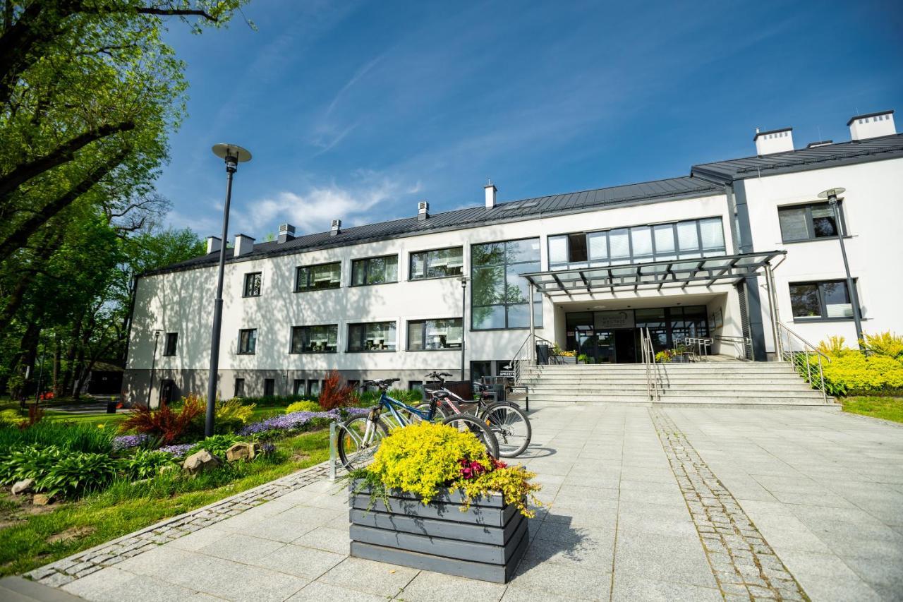 Centrum Rehabilitacji Spolecznej I Zawodowej Zaz Sloneczne Wzgorze Tarnow Exterior photo