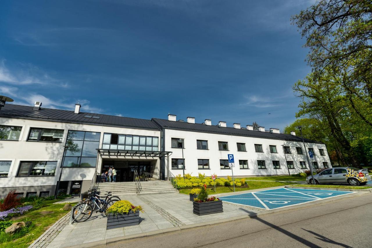Centrum Rehabilitacji Spolecznej I Zawodowej Zaz Sloneczne Wzgorze Tarnow Exterior photo
