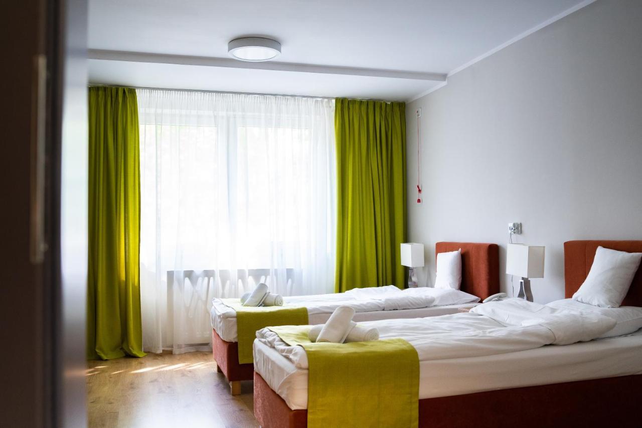Centrum Rehabilitacji Spolecznej I Zawodowej Zaz Sloneczne Wzgorze Tarnow Exterior photo